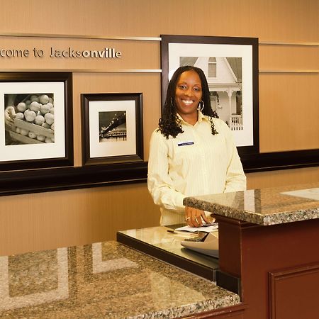 Hampton Inn & Suites Jacksonville-Airport Inreriör bild