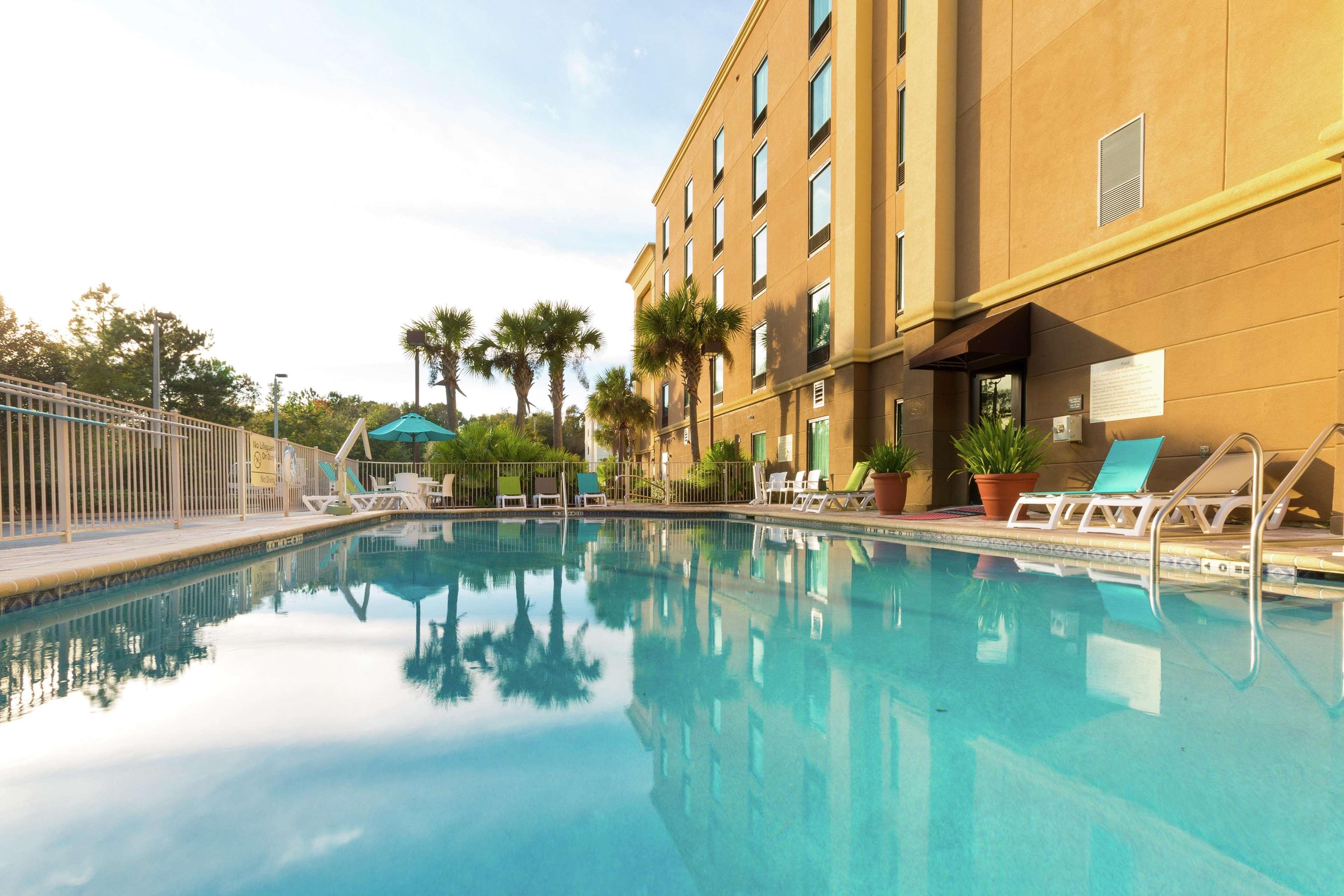 Hampton Inn & Suites Jacksonville-Airport Exteriör bild